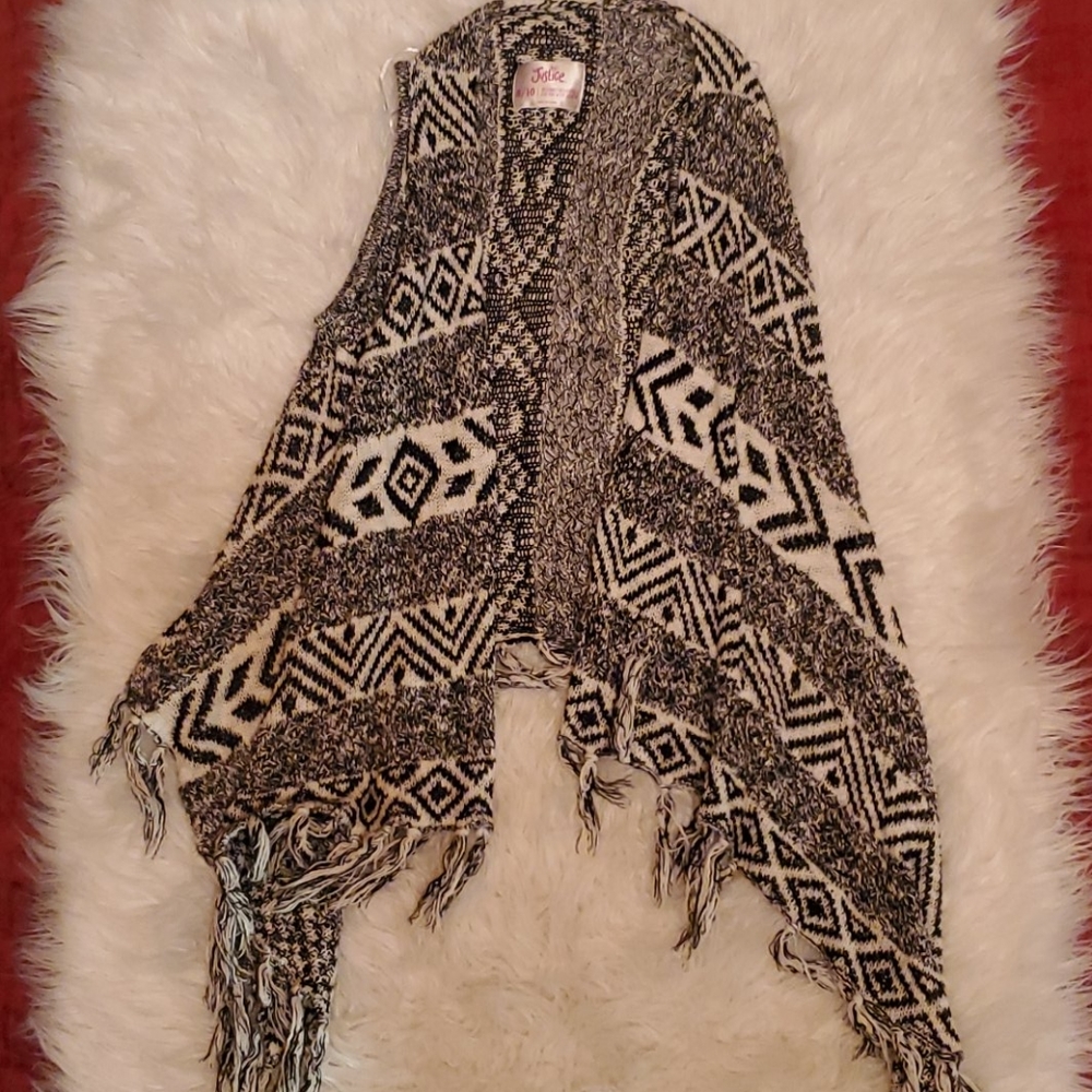 Justice black and white cover up. Size 8/10